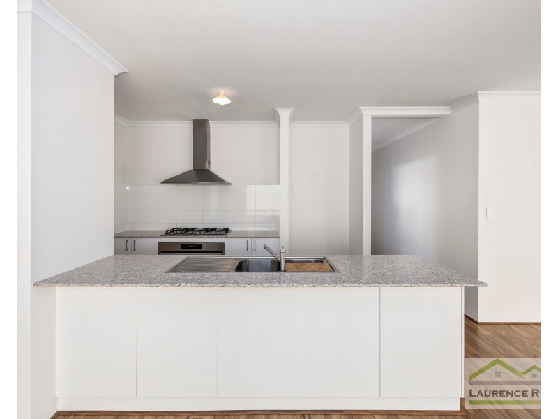 6 Alizarin Loop, Eglinton WA 6034