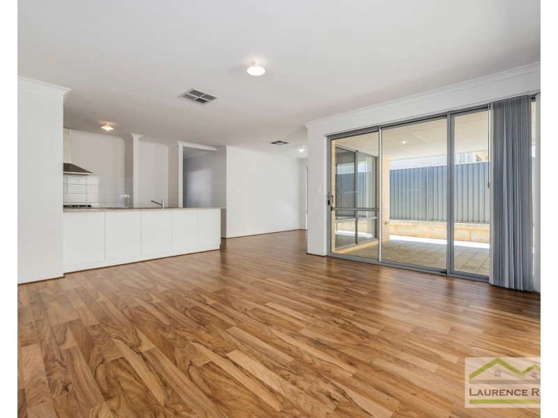 6 Alizarin Loop, Eglinton WA 6034