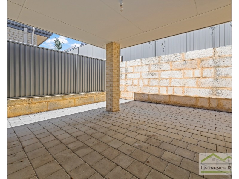 6 Alizarin Loop, Eglinton WA 6034