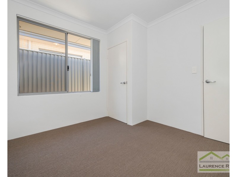 6 Alizarin Loop, Eglinton WA 6034