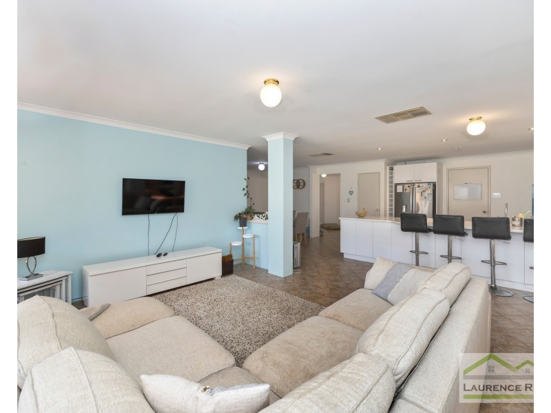 11 Dilkera Place, Quinns Rocks WA 6030