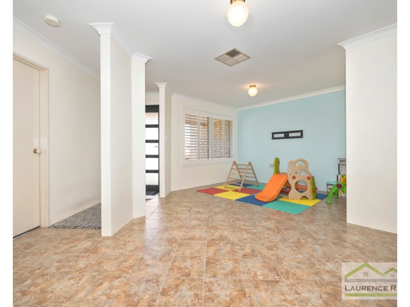 11 Dilkera Place, Quinns Rocks WA 6030