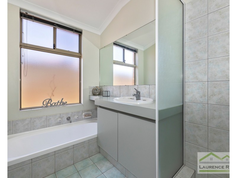 11 Dilkera Place, Quinns Rocks WA 6030