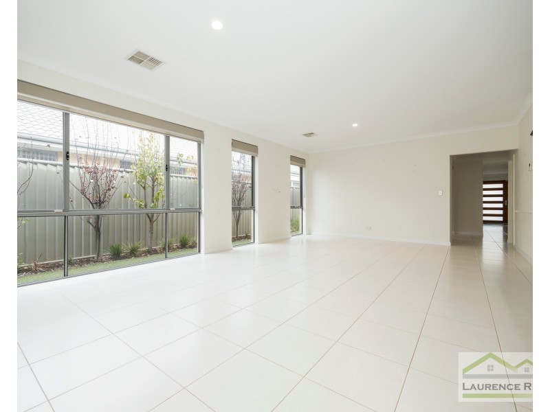 19 Pomelaa Way, Clarkson WA 6030