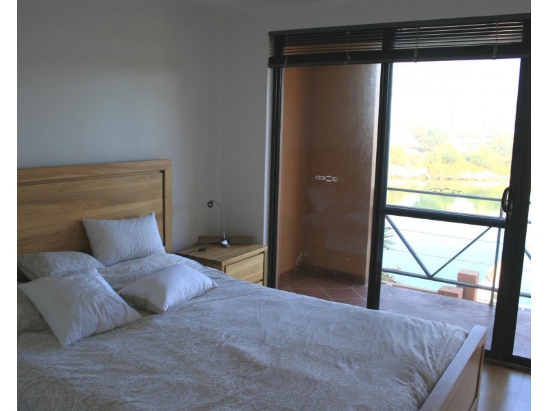 3/8 Keys Close, Mindarie WA 6030