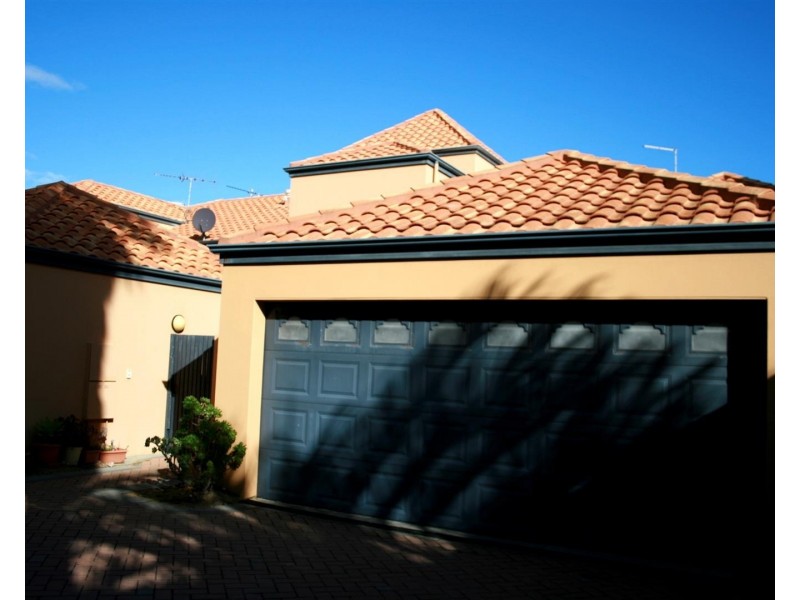 3/8 Keys Close, Mindarie WA 6030