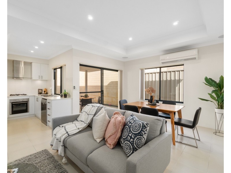 13 Rosemount Entrance, Pearsall WA 6065