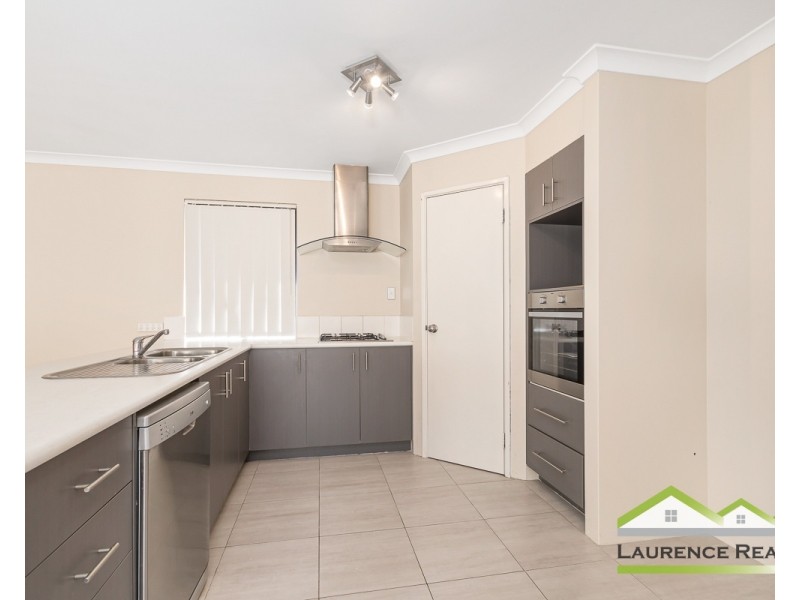 36 Finglas Meander, Butler WA 6036