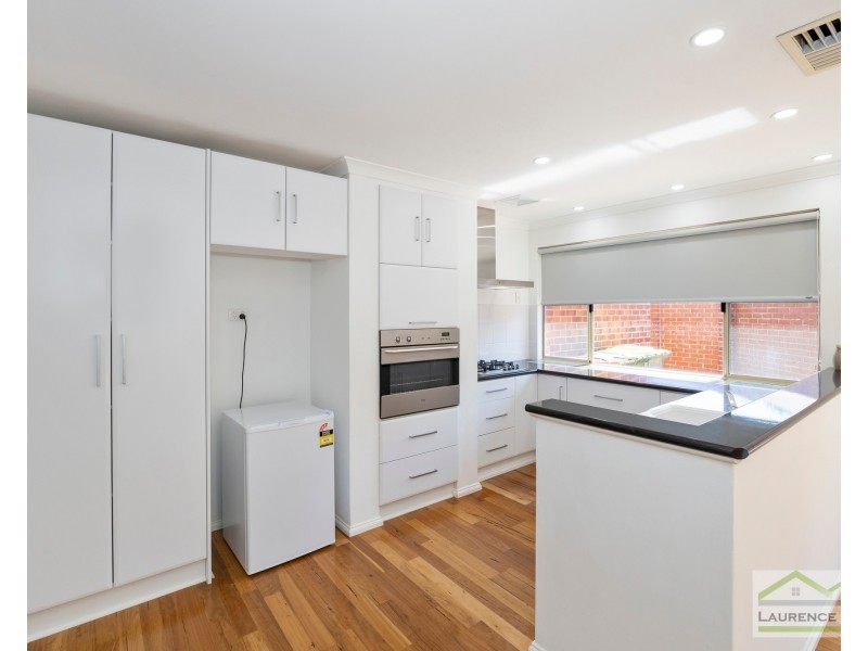 31 Savona Grove, Mindarie WA 6030