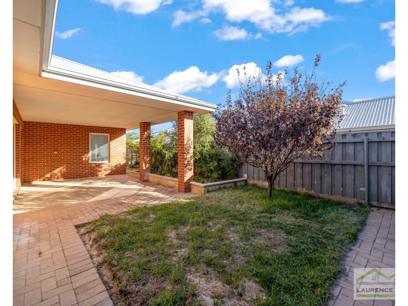 6 Windward Street, Yanchep WA 6035