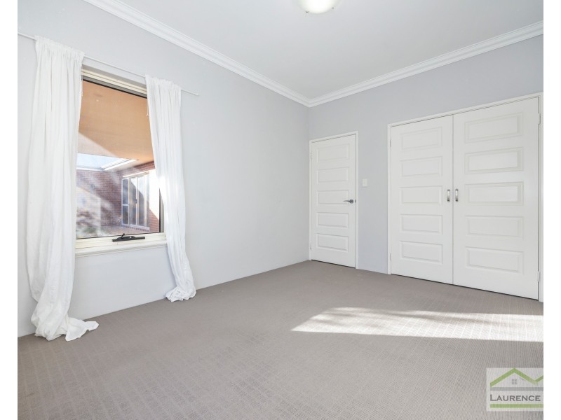 6 Windward Street, Yanchep WA 6035