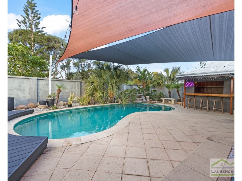 22 Honiara Way, Mindarie WA 6030