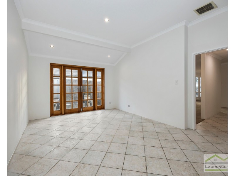 22 Honiara Way, Mindarie WA 6030