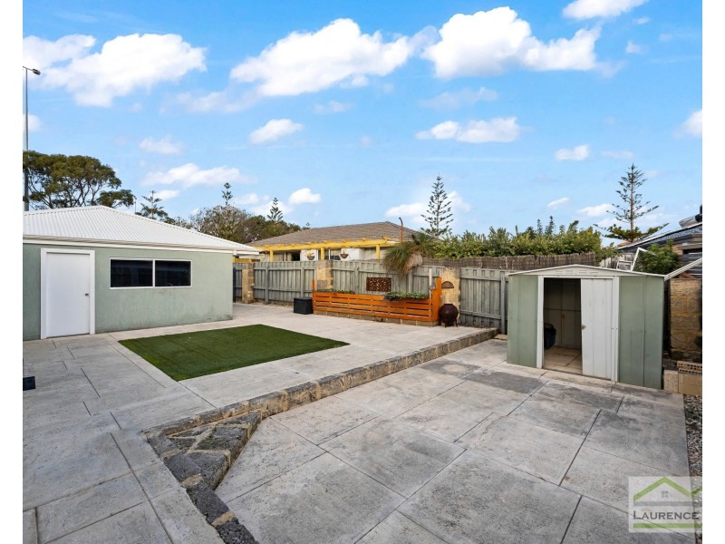 22 Honiara Way, Mindarie WA 6030