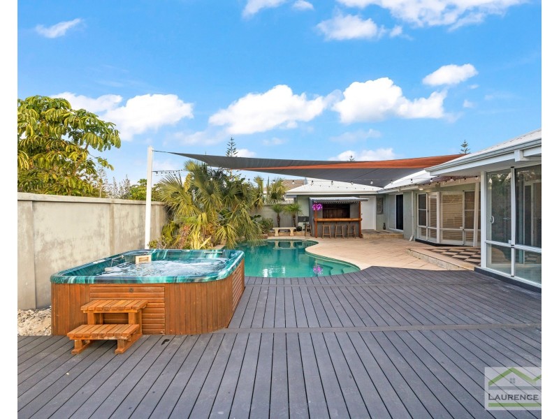 22 Honiara Way, Mindarie WA 6030