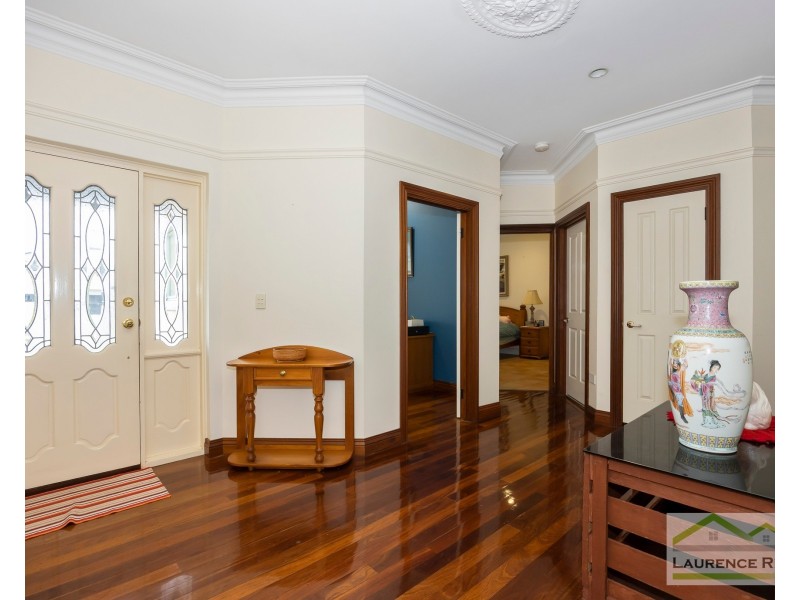 3 Kinsale Drive, Mindarie WA 6030