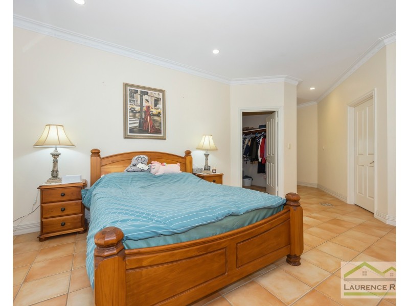 3 Kinsale Drive, Mindarie WA 6030