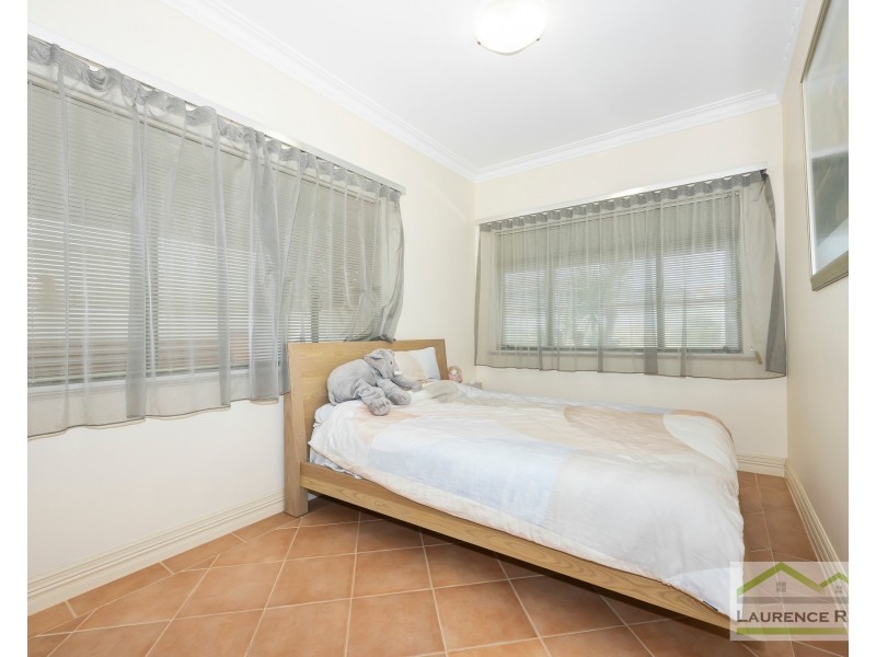 3 Kinsale Drive, Mindarie WA 6030