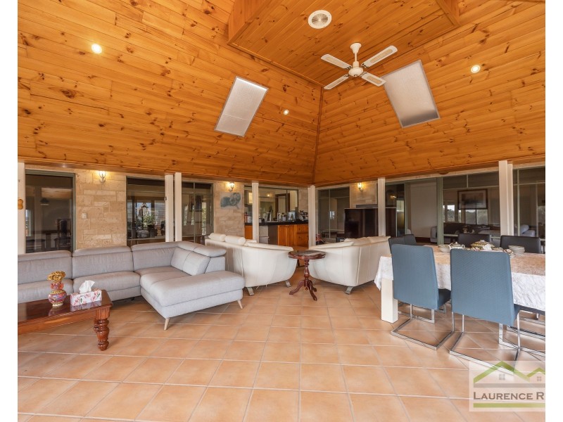 3 Kinsale Drive, Mindarie WA 6030