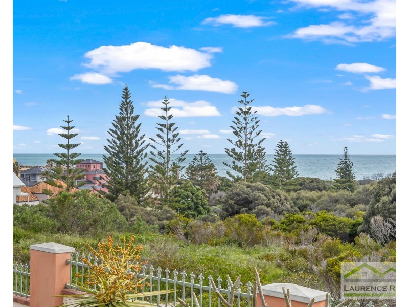 3 Kinsale Drive, Mindarie WA 6030