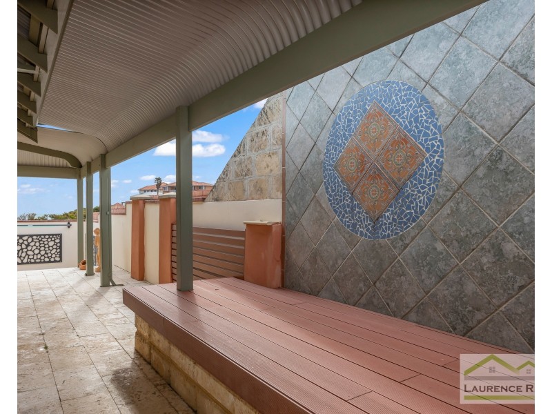 3 Kinsale Drive, Mindarie WA 6030