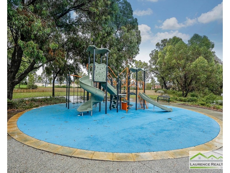 69 Doncaster Grange, Butler WA 6036