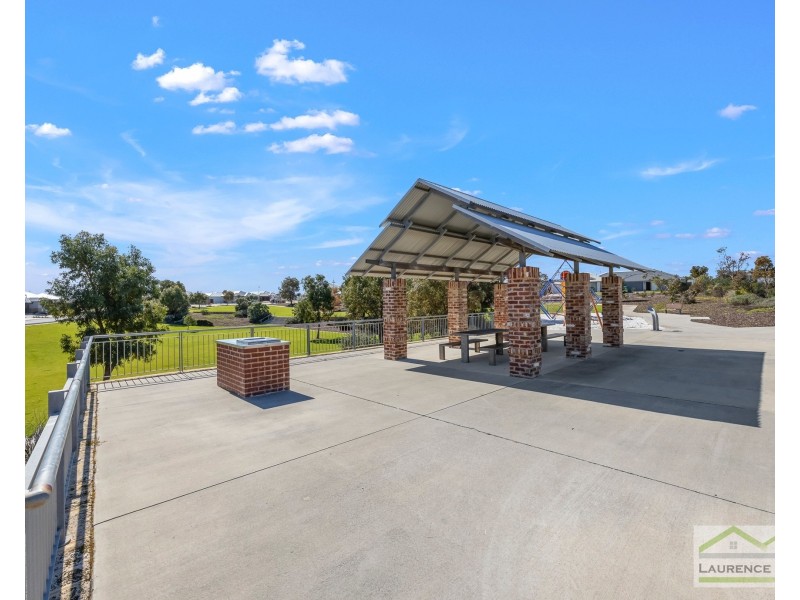 10 Benson Loop, Alkimos WA 6038