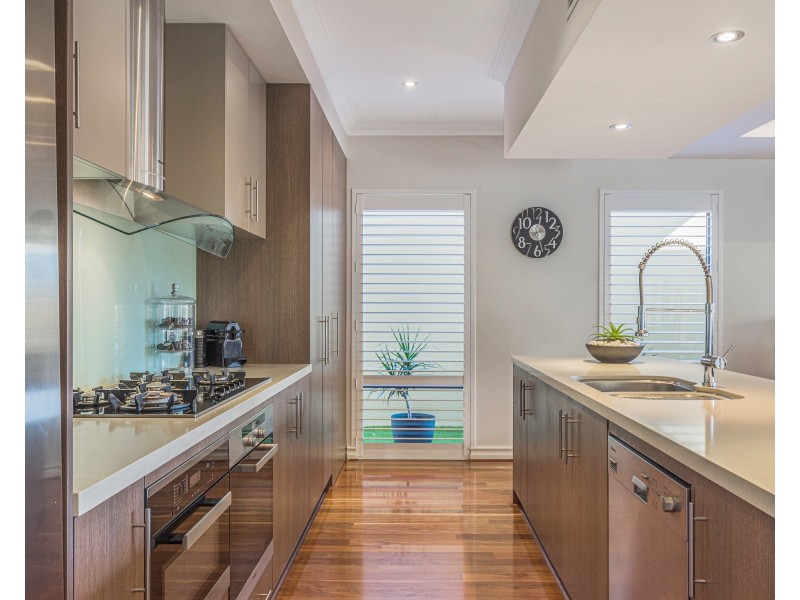 2 Itea Place, Mindarie WA 6030