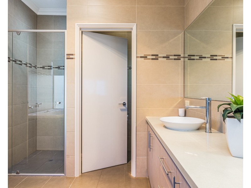 2 Itea Place, Mindarie WA 6030