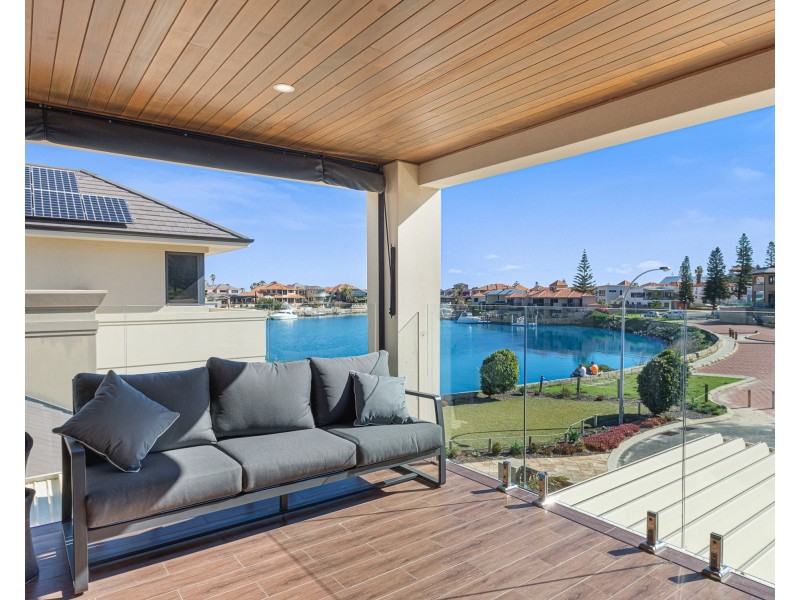 2 Itea Place, Mindarie WA 6030