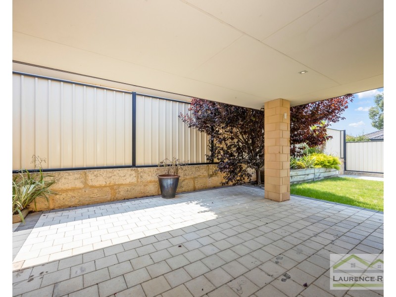 18 Grandoak Drive, Clarkson WA 6030