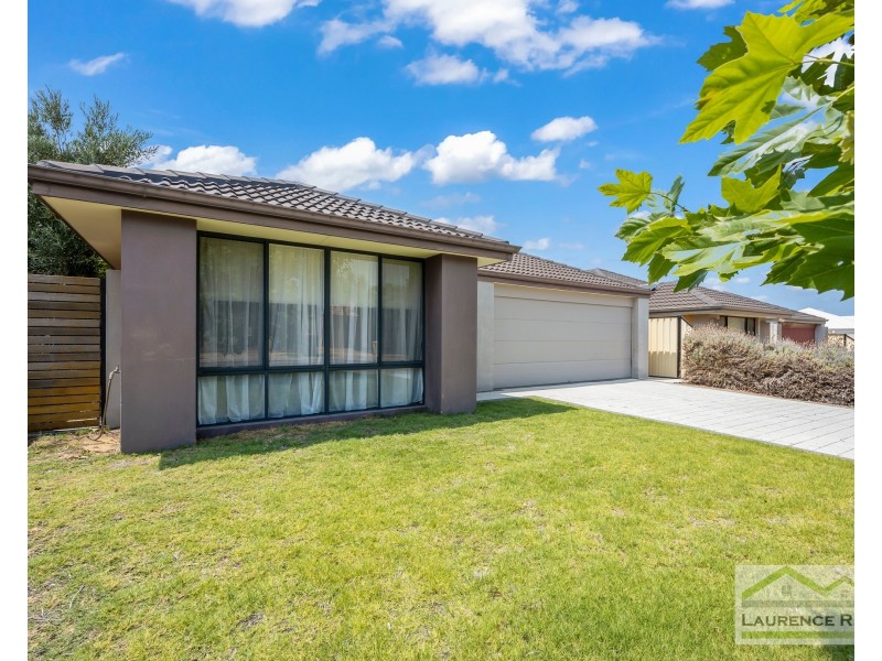18 Grandoak Drive, Clarkson WA 6030