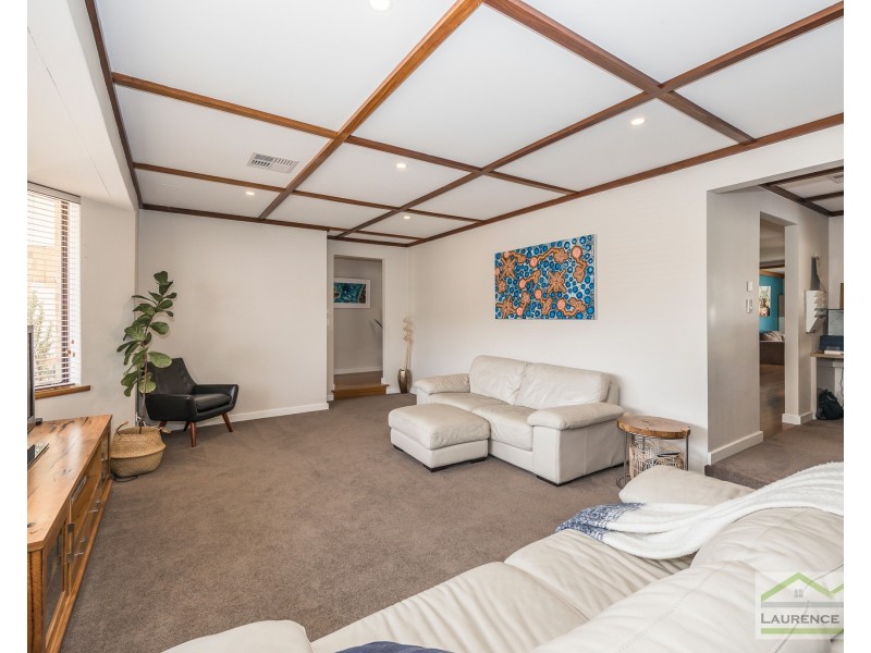 32 Diamond Drive, Ocean Reef WA 6027