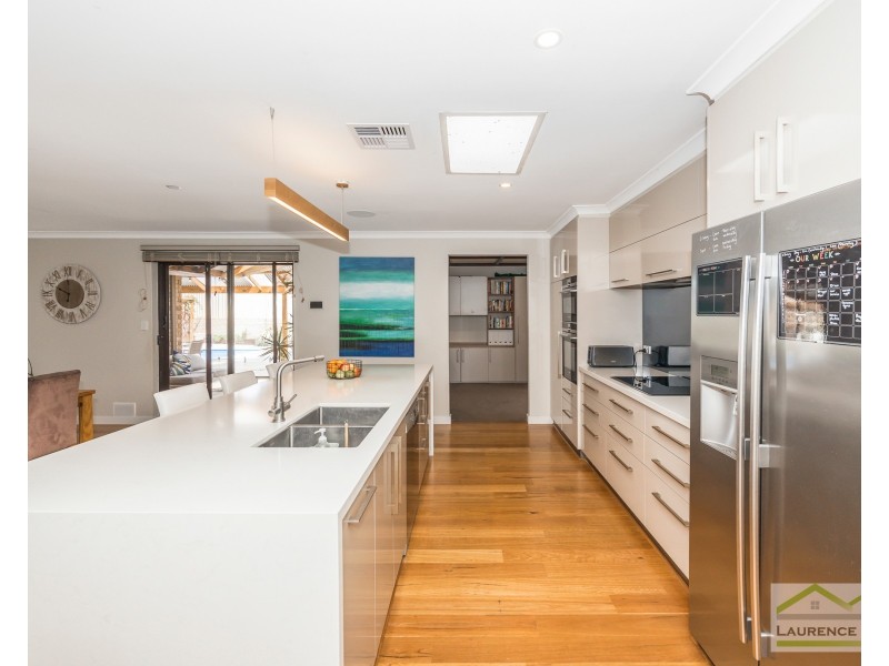 32 Diamond Drive, Ocean Reef WA 6027