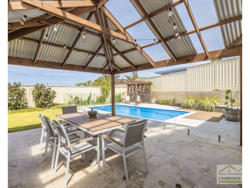 32 Diamond Drive, Ocean Reef WA 6027