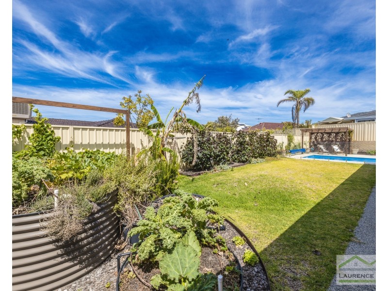 32 Diamond Drive, Ocean Reef WA 6027