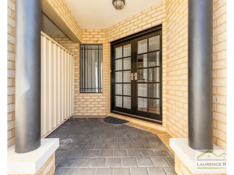 8 Ayr Way, Mindarie WA 6030