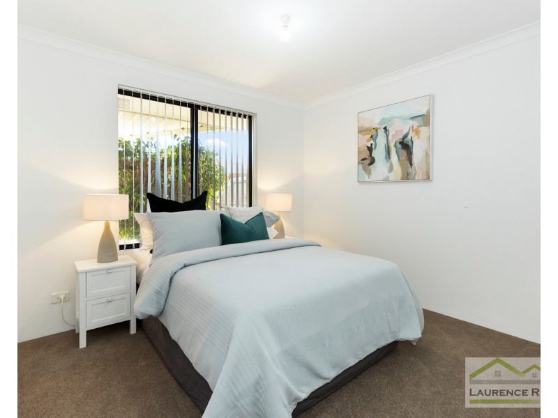8 Ayr Way, Mindarie WA 6030
