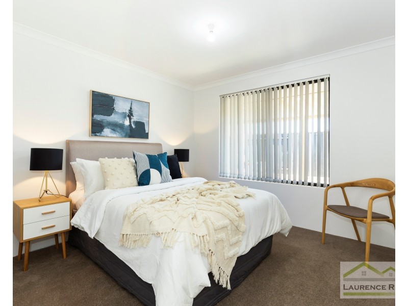 8 Ayr Way, Mindarie WA 6030