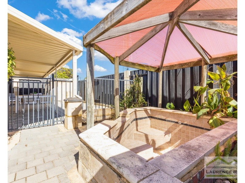 8 Ayr Way, Mindarie WA 6030