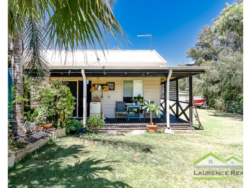 3 Beverley Crescent, Quinns Rocks WA 6030