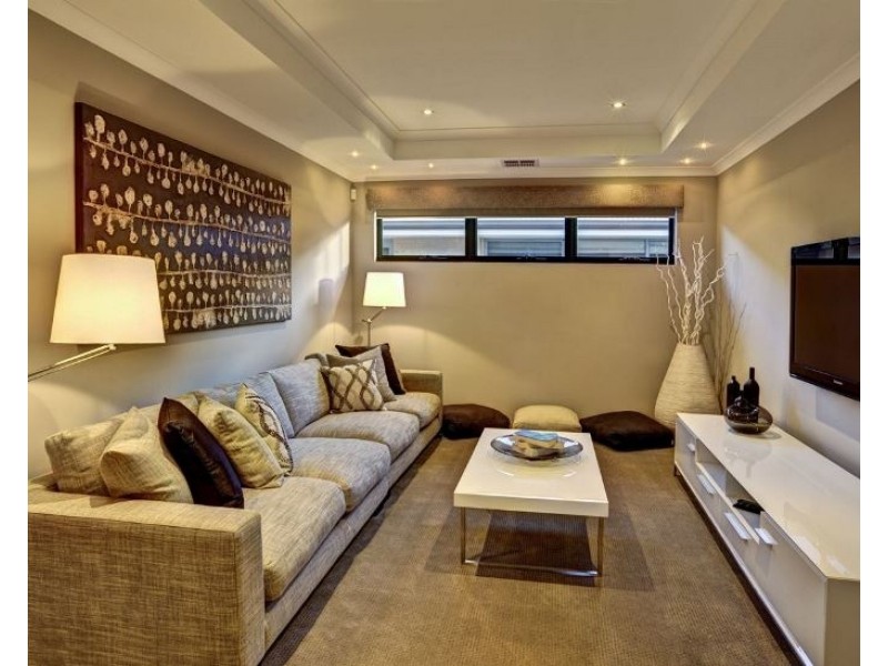 25 Newmarket Parade, Butler WA 6036