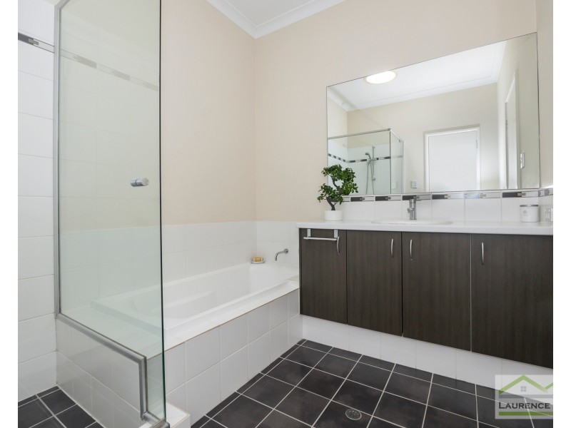 16 Navarre Way, Butler WA 6036