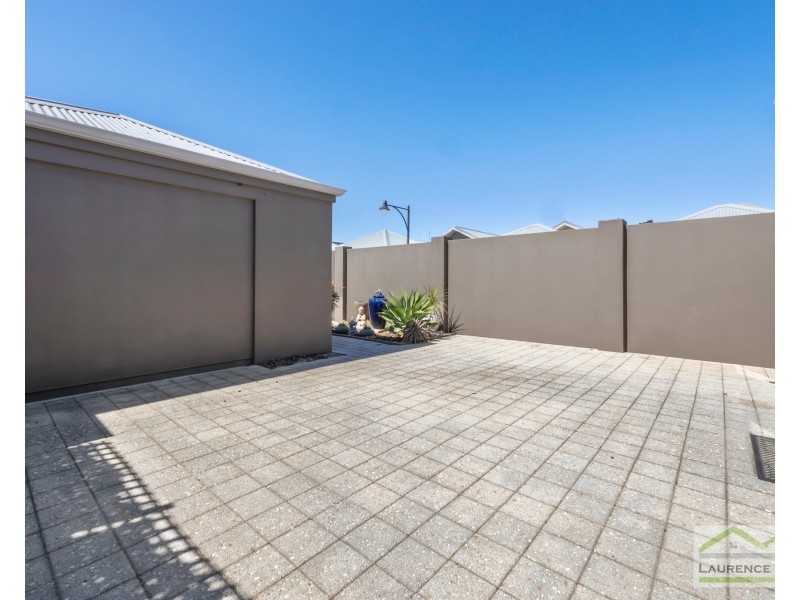 16 Navarre Way, Butler WA 6036