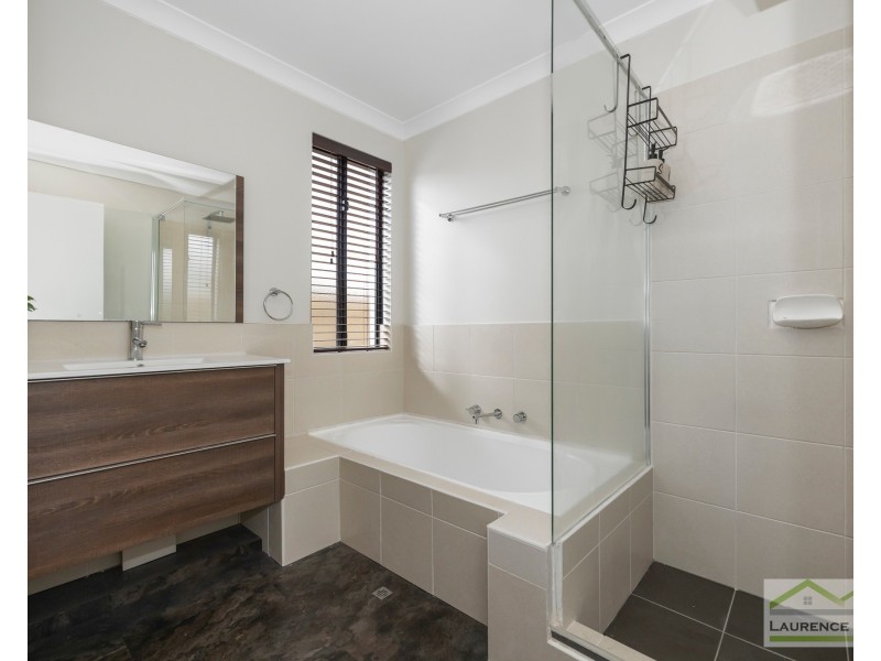 8 Mintaro Parade, Quinns Rocks WA 6030