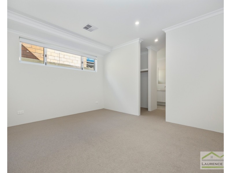 13 Kinsale Drive, Mindarie WA 6030