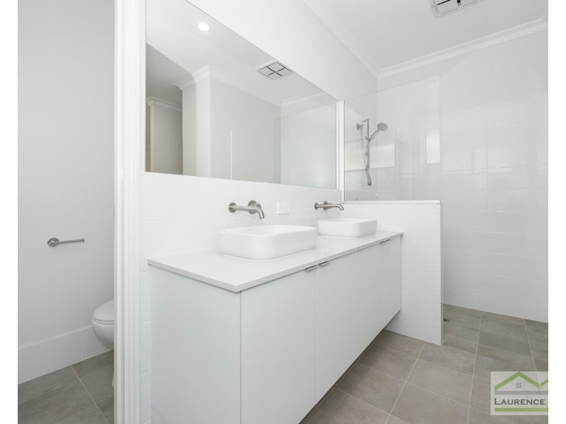 13 Kinsale Drive, Mindarie WA 6030