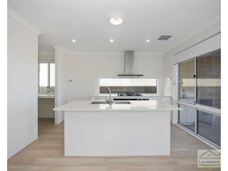 13 Kinsale Drive, Mindarie WA 6030