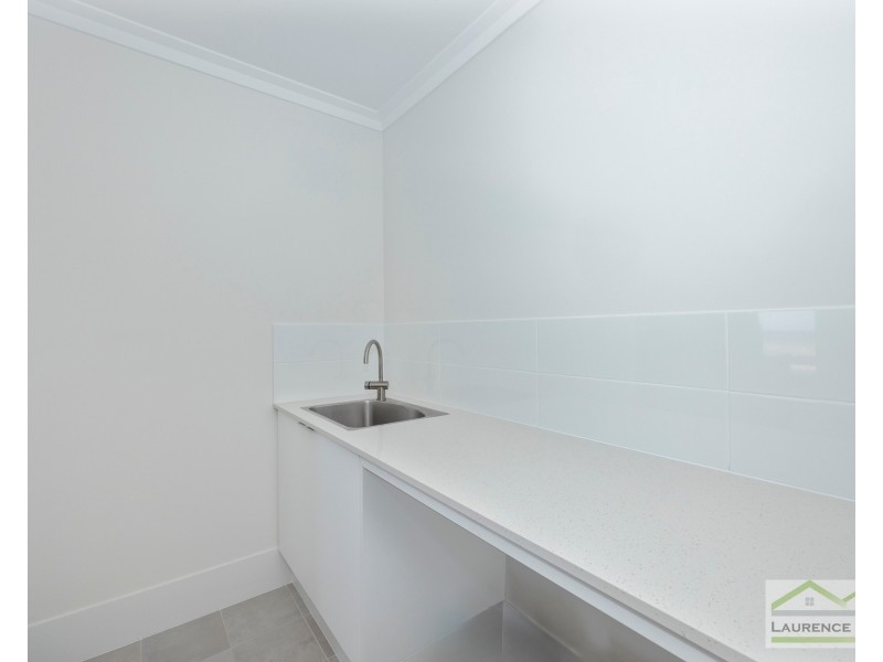 13 Kinsale Drive, Mindarie WA 6030