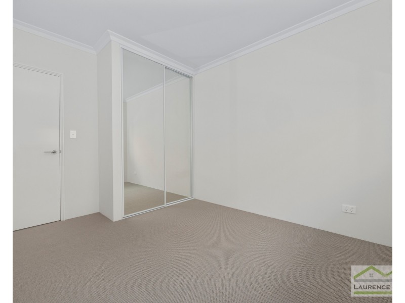 13 Kinsale Drive, Mindarie WA 6030